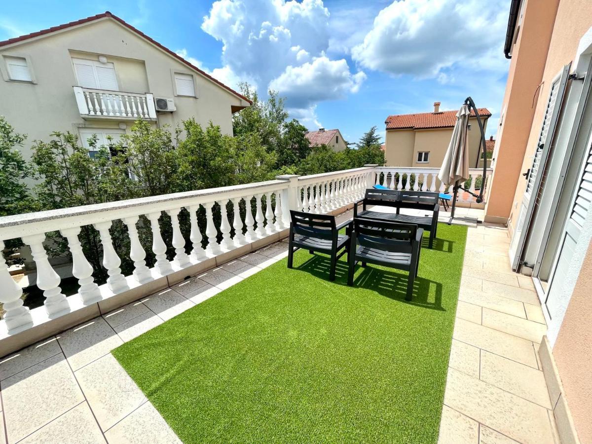 Villa Julie Jadranovo Exterior photo